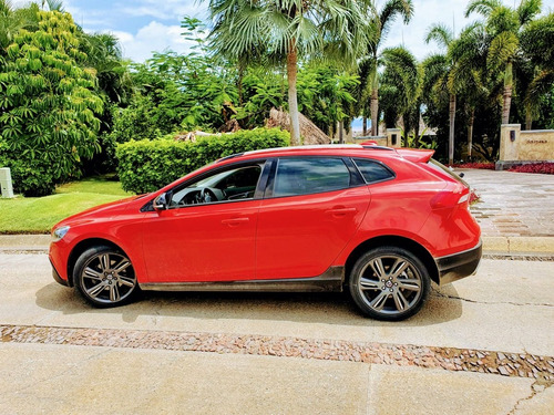Imagen 15 de 15 de Volvo V40 Crosscountry