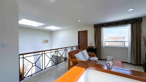 Casa En Venta En Calimaya, Con Excelente Mantenimiento.