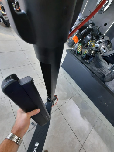 Imagen 12 de 17 de Monopatín Eléctrico X8 Batería Litio Extraible - Ridegreen