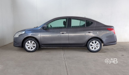 Imagen 3 de 10 de Nissan Versa 2019 1.6 Sense At
