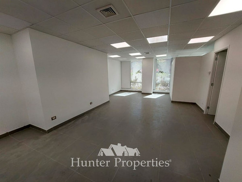 Local Comercial, Excelente Ubicación, Arriendo Lo Barnechea