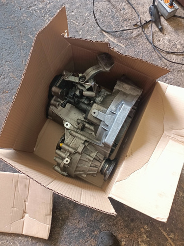 Caja Transmision Estandar Jetta Mk6 Bicentenario Y Bora 2.5l (Usado)