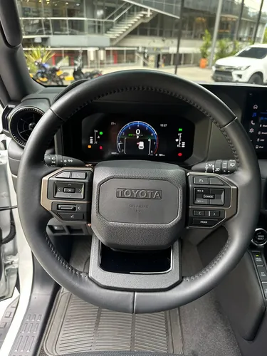 Toyota Land Cruiser Prado 2.4 First Edition At8