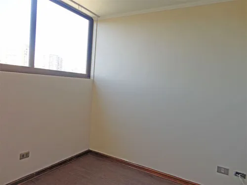 Departamento En Venta De 4 Dorm. En Viña Del Mar