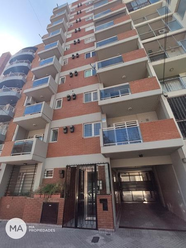 Venta Depto 2 Dormitorios, Centro. Richieri 600