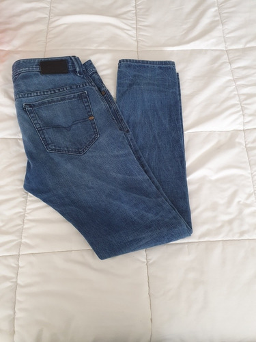 Jeans Diesel Thavar Impecable Una Postura Liquido