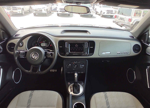 Imagen 9 de 15 de Volkswagen Beetle 2018 2p Sportline Coast L5/2.5 Aut