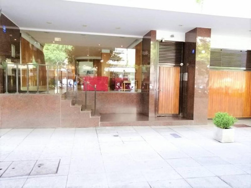 Imagen 1 de 26 de Av Libertador Y Av Coronel Diaz 220 M2 4 Dorm Dep 1 Cochera