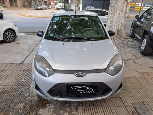Imagen 8 de 20 de Ford Fiesta Max 1.6 Ambiente Plus Con Gnc