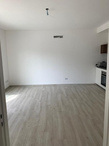 Imagen 22 de 30 de Departamento En Venta 2 Ambientes Olivos