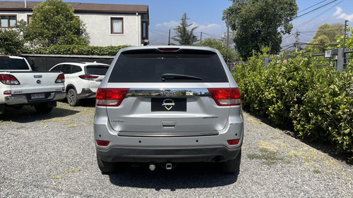 Jeep Grand Cherokee Laredo 4X2 3.6L