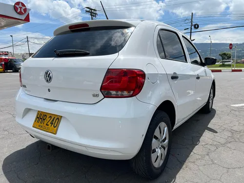 Volkswagen Gol Power 1.6cc MT AA 4X2