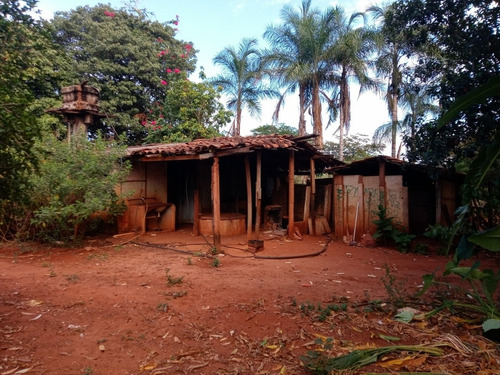 Vende-se Uma Chácara Na Pousada Das Garças