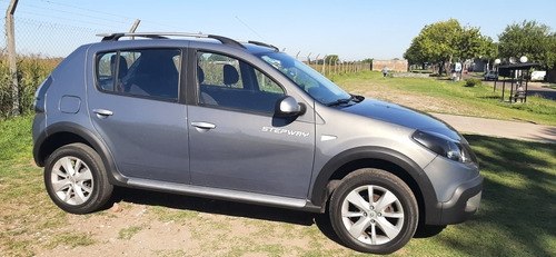 Renault Sandero Stepway 1.6 Dynamique 105cv 2012