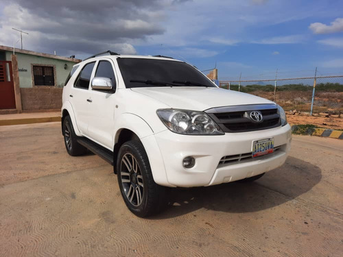 Imagen 4 de 14 de Toyota Fortuner