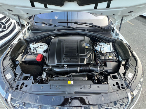 Land Rover - Range Rover Velar 2019