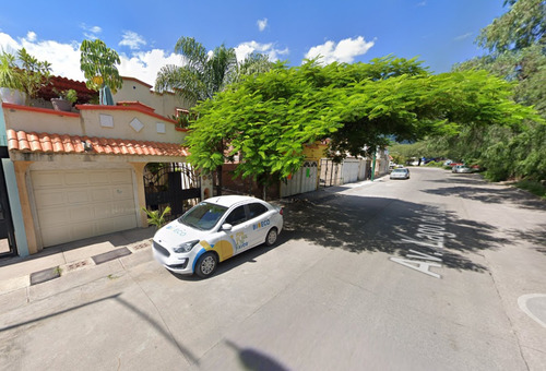 Se Vende Casa Excelente Ubicación!!!av. Lago De Coyuca 637, Brisas Del Lago,,león De Los Aldama, Gto!!remates Hipotecarios
