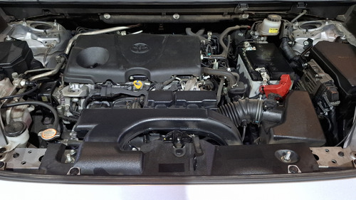 Toyota RAV4 2.5 XLE AWD AT