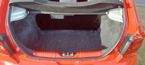 Imagen 13 de 14 de Volkswagen Gol Trend 1.6