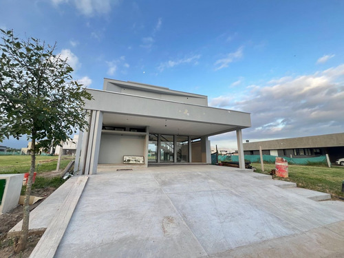 Venta Casa A Estrenar 3d -country Viento Sur