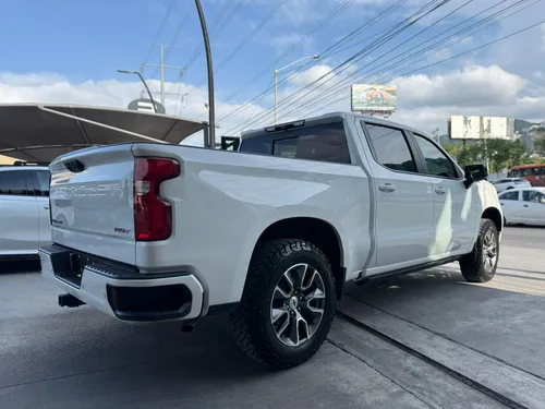 Chevrolet Cheyenne 5.3 V8 RST Doble Cabina 4x4 At