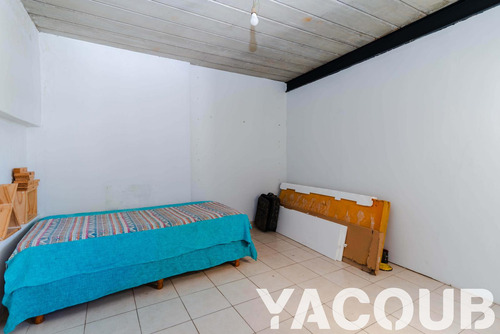 Ph En Venta - 4 Dormitorios 2 Baños - 270mts2 - Almagro