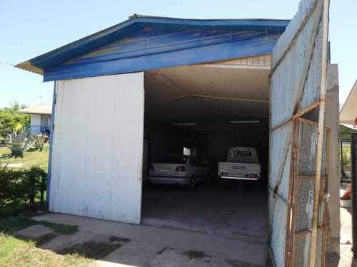 Propiedad Rentable Con Amplias Instalaciones (70928)