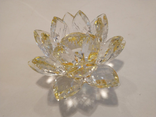 Figura Decorativa Flor Loto De Cristal Detalles Amarillos