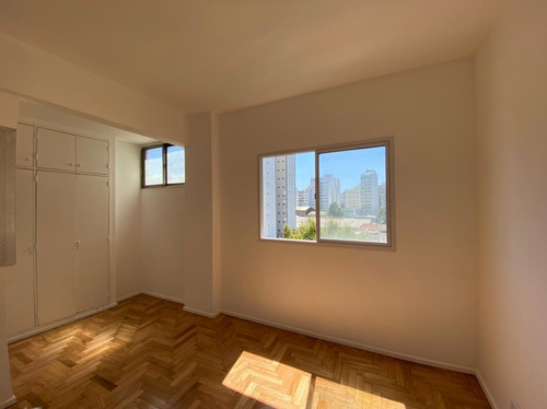 Impecable Dos Ambientes Avellaneda Centro En Alquiler