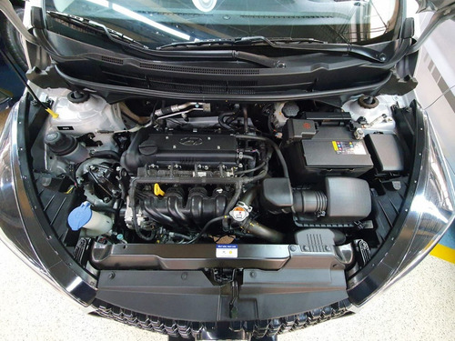 Imagem 13 de 14 de Hyundai Hb20s 1.6 Comfort Style 16v 2019