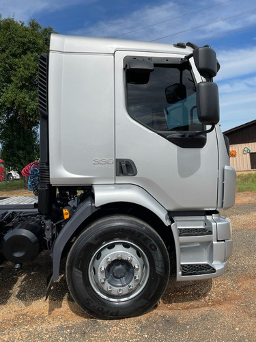 Volvo Vm 330 Toco 4x2t Cavalinho Caminhao Trator