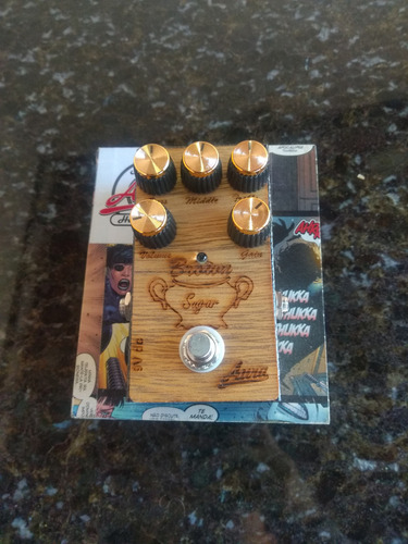 Brown Sugar Da Aura, Pedal Tipo Marshall Só Testado Na Caixa Marrom-claro (Usado)