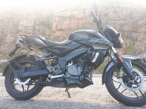 Imagen 10 de 15 de Bajaj Ns 200