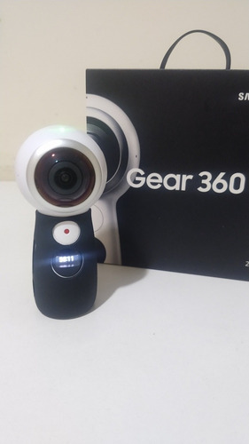 Câmera Samsung Gear 360°