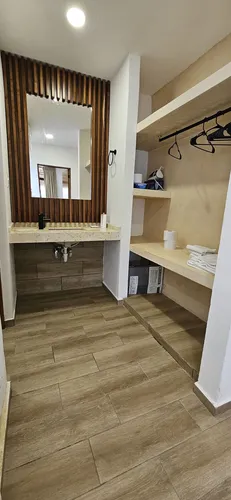 Casa Amueblada En Venta A Una De Cuadra De Las Playas De Chelem, Progreso.
