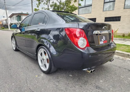 Chevrolet Sonic 1.6 Lt 5 p