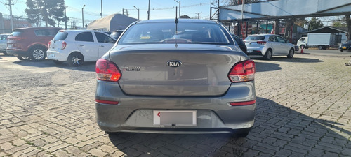 Imagen 14 de 16 de Kia Soluto 2021