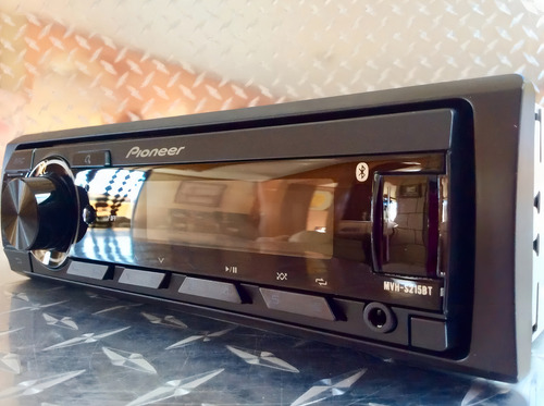 Autoestéreo Para Auto Pioneer Mvh S215bt Con Usb Y Bluetooth (Usado)
