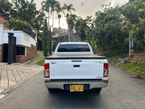 Toyota Hilux 2.7 Imv 4x4