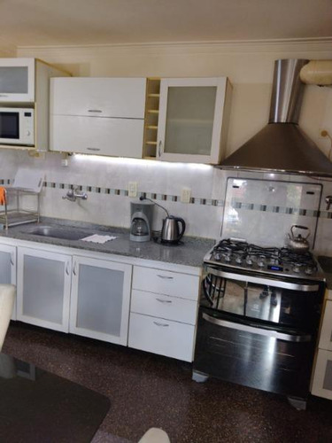 Venta Casa 6 Ambientes Jardin Parrilla Garage Barrio Constitucion