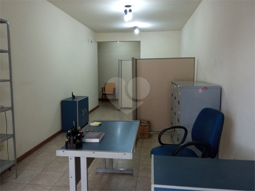 Imagem 16 de 19 de Sala Comercial, 48m², De Frente, Com Ar Condicionado, Na Av. Lima E Silva, Cidade Baixa - Reo409169