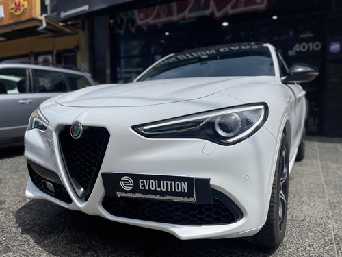 Alfa Romeo Stelvio 2.0 280cv At Q4 Veloce