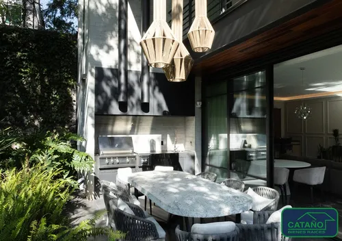 Residencia En Venta, Jardines Del Pedregal, Rocas