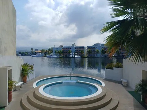 Th C.r. Costa Del Sol, Lecheria
