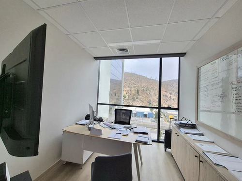 Moderna Y Funcional, En Edificio Empresarial