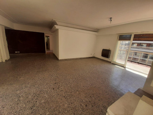Departamento 4 Ambientes Con Dependencia - Venta - Villa Urquiza