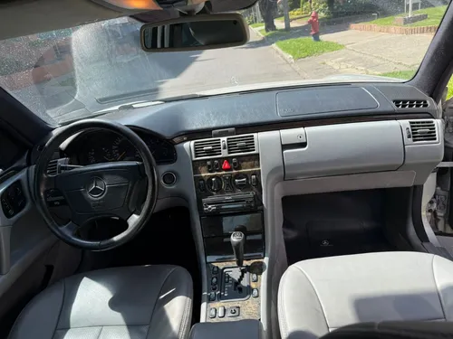 Mercedes-Benz Clase E 3.2 W210