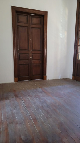 Casa En Alquiler Uso Profesional, Comercial O Institucional - Centro Sarmiento 1000 - Excelente Ubicación