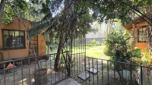 Terreno En Venta En Jardines Del Pedregal