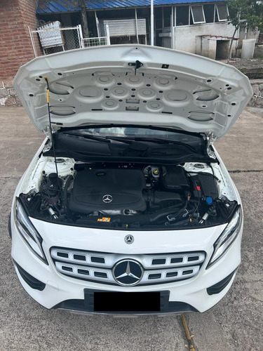 Mercedes-Benz Clase GLA 1.6 Gla250 4 matic Amg-line 211cv